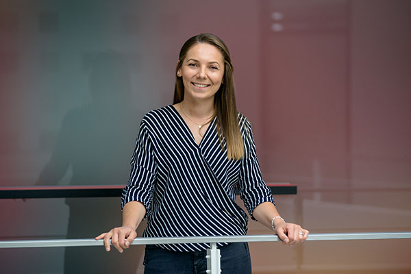 Anna-Hutsch-Web
